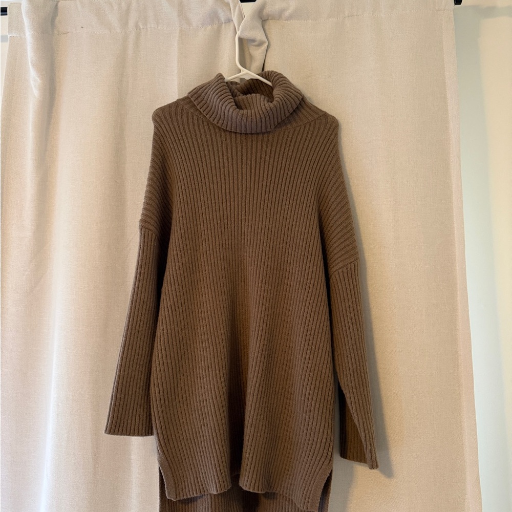 Amazon Women's Ribbed Brown Turtleneck Sweater
